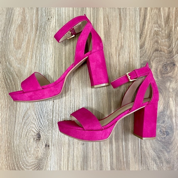 CL by Laundry Go On 2 Dress Sandal Fuchsia Size 6 LNC - Picture 5 of 7
